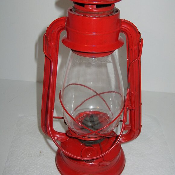 Vtg Wingedwheel No. 500 Red Kerosene Oil Lantern Lamp ORIGINAL GLOBE Japan 12" D - Picture 6 of 8